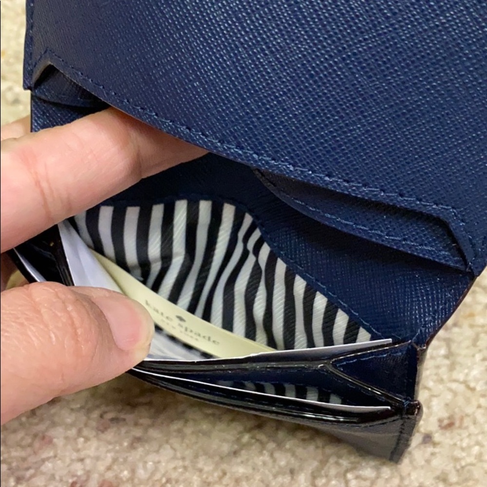 Kate Spade ♠️ Card Case - Picture 5 of 6